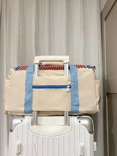 Baskılı büyük kapasiteli seyahat ve fitness çantası - 6