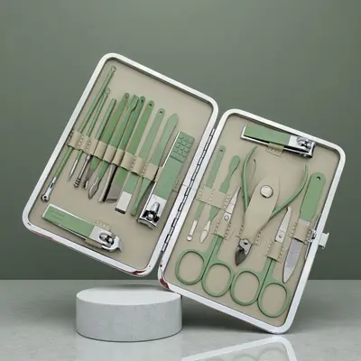 Manicure pedicure set, matcha green, 18-piece