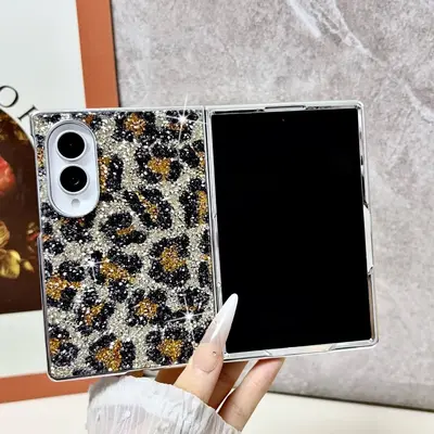 Samsung Galaxy Z Fold8/7/6 ve Z Flip8/7/6/5 için leopar desenli katlanabilir kılıf