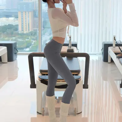 Women's Pilates and Yoga Set with Chest Pads and Sports Top - 6