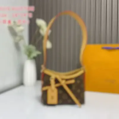 Large Capacity Light Luxury Women's Tote Shoulder Bag - 8