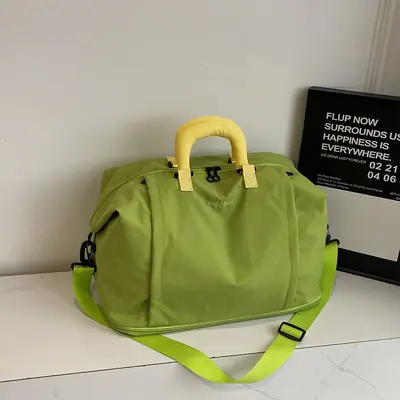 Large capacity travel bag, carry-on compatible - 10