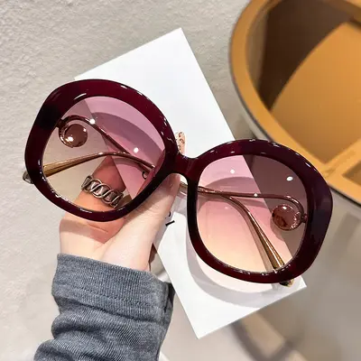 Round Frame Gradient Sunglasses, Pearl-Embellished Women's Party Sunglasses - 2