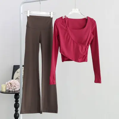 Damen Yoga-Set, schmal geschnittenes Langarmoberteil mit Brustpolster - 12