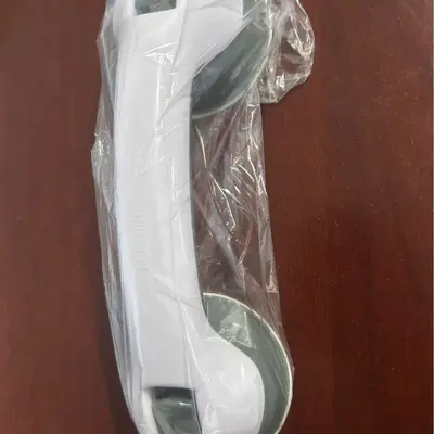 Drill-Free Suction Cup Bathroom Grab Bar for Children and Elderly - 8