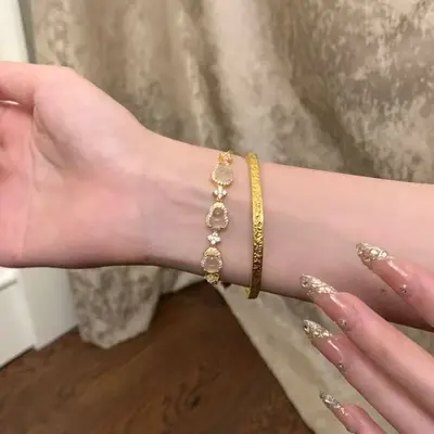 Gourd-inspired bracelet with crystal stones, lightweight luxury - 4