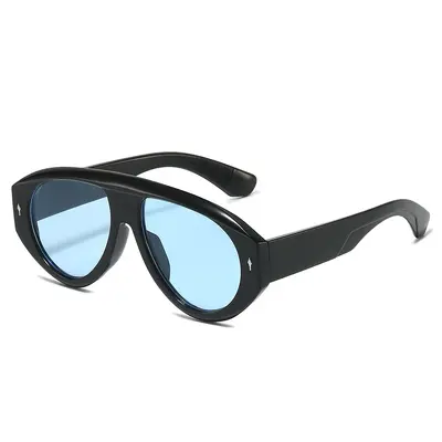 Oversized Aviator-Style Sunglasses with Rivet Detail for Driving - 12