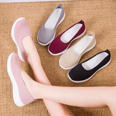 Women's Breathable Mesh Mom Shoes, Non-Slip Soft Sole, Large Sizes - 4