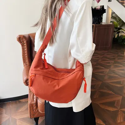 Women's Cross-Border New Trend Nylon Crossbody Bag 2025 New Daily Student Shoulder Bag Work Commute Dumpling Bag