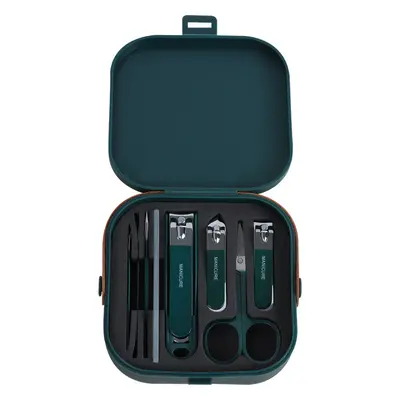 Nail clipper set with anti-splash angled blades - 13