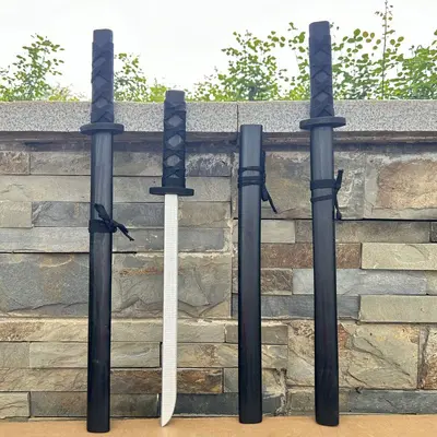 Fabrika toptan satış samuray ahşap uzun kılıç 1 metre anime oyuncak ahşap kılıç ahşap kılıç çocuk performans sahne malzemeleri turistik yer sıcak satış
