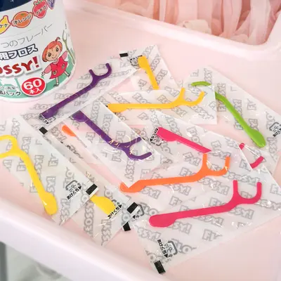 Flossy Children's Dental Floss, Fruit Flavor, 60 Pieces, Japanese - 4