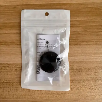 Bluetooth pet and item tracker locator