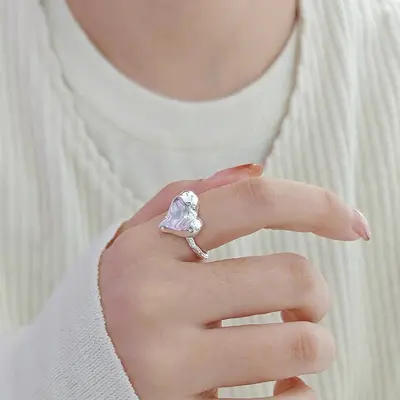 925er Silberring mit asymmetrischem geometrischem Design für Frauen, 2024 neues Nischen-Design-Konzept, eleganter Zeigefingerring - 10