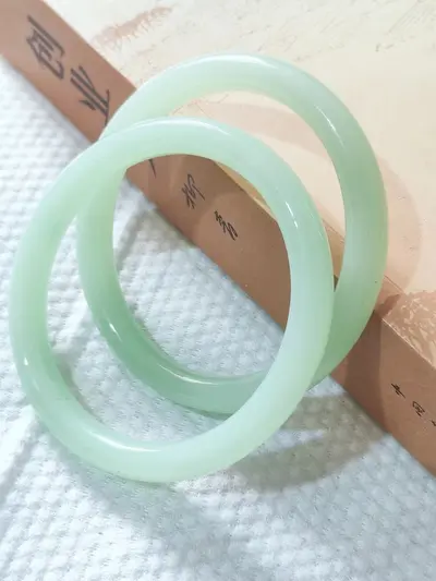 Hetian-Jade-Armband, Xinjiang, natürlich, geölte Rundform - 10