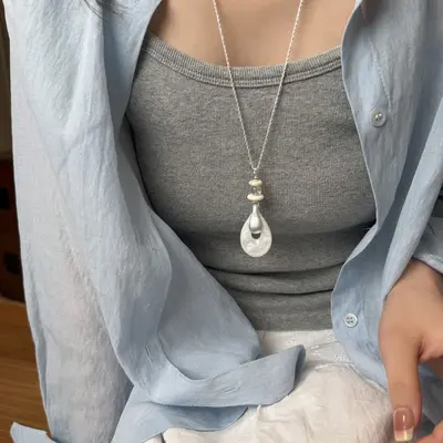 Moonlight white water drop pendant necklace - 4