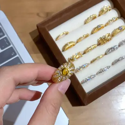 Kadınlar için Vintage Stil S925 Gümüş Zirkon Fırçalanmış Yüzük, Retro Niş Üst Düzey Hafif Lüks Çok Yönlü Açık Yüzük Yeni.