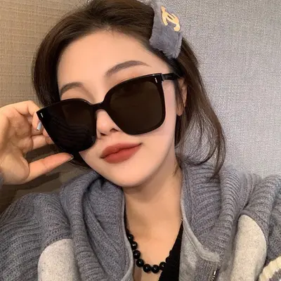 Unisex Polarized Large Frame Sunglasses with UV Protection - 3