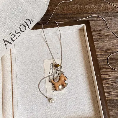 Vintage wooden horse pendant necklace, long sweater chain - 7