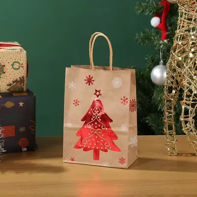 Noel kraft kağıt hediye torbası, geyik ve kar ağacı desenli - 8