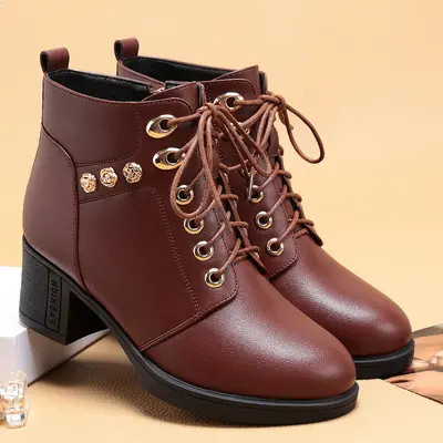 Middle-Aged Mom Short Boots Fleece-Lined Warm Leather Shoes Autumn Winter Soft-Sole Versatile Mid-Heel Middle-Aged and Elderly Cotton Shoes Eight-Eye Martin Boots