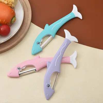 Shark-design vegetable peeler, stainless steel - 4