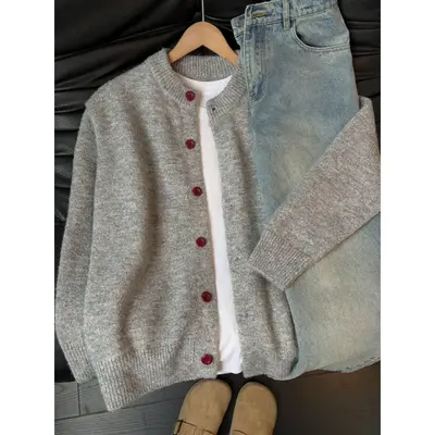 Khakifarbene Strickjacke für Herren mit Rundhals - 8