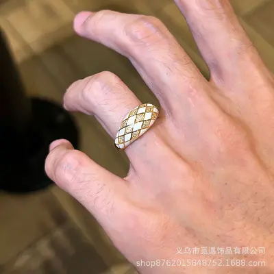 中古金色菱格满钻戒指女款轻奢小众高级感八芒星老钱风食指戒指环 - 9