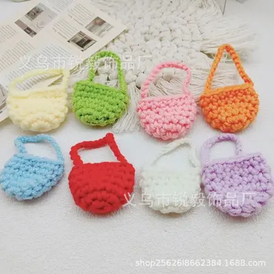 Mini wool knit bag Bluetooth headphone bag clothing accessories hand-knitted DIY bag