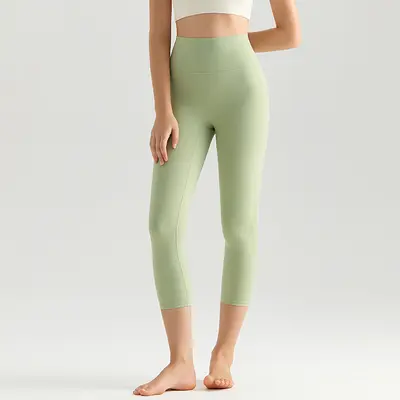 Seamless 7/8 Yoga Leggings with High Waist and Butt-Lift - 11