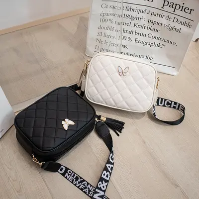 Women's Embroidered Diamond Quilted Shoulder Bag - 3