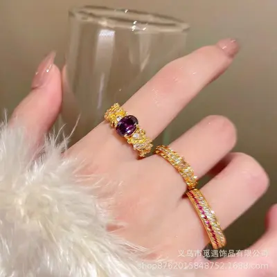 Goldener Zirkonia-Ring, lila, aufwendig gearbeitet - 3