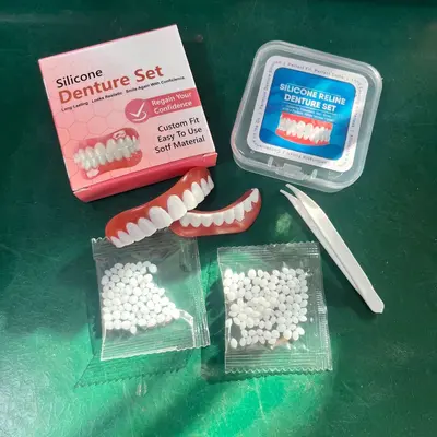 Realistic Upper and Lower Fake Teeth Veneer Set, Pink Box - 3
