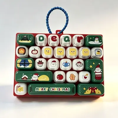 26-Key Fun Stress Relief Mini Keyboard Keychain - 7