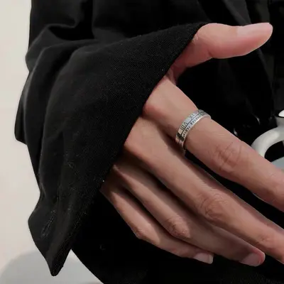 Römische Ziffern Ring, minimalistisches Design - 4