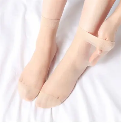 Women's Thin Summer Short Stockings, Crystal Sheer, Anti-Snag, Flesh-Colored - 7