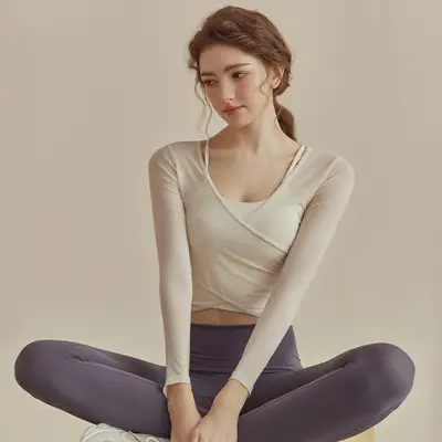 İki parça yoga seti, uzun kollu üst ve göğüs pedli atlet, kadın - 3