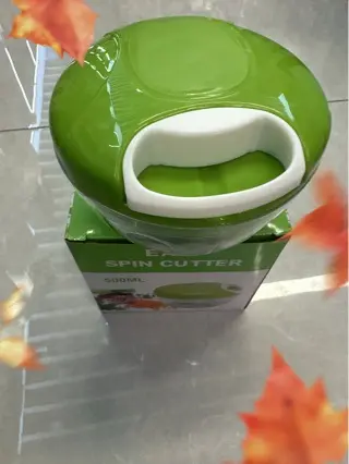 手动拉蒜器迷你捣蒜泥神器家用绞肉机小型切菜器多功能厨房碎菜机