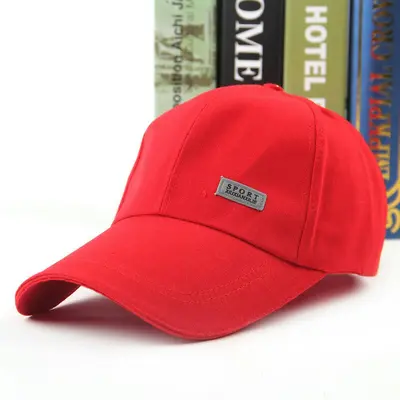 Black baseball cap sun hat for outdoor leisure travel, printed with logo gift cap, available as a gift.