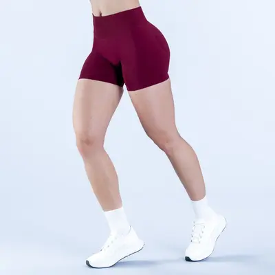 Dikişsiz Düşük Bel Üç Çeyrek Yoga Şortu, Mat Naylon, Kaldırıcı Etkili - 9