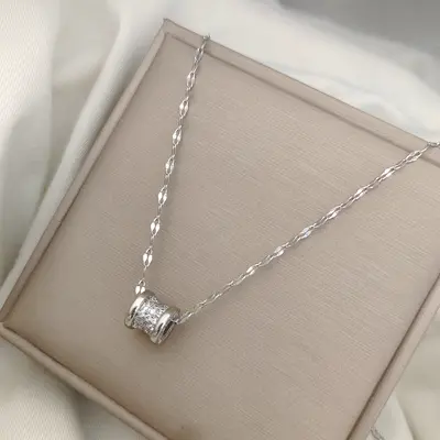 Factory price copper micro-inlaid real gold plated titanium steel women's necklace, lightweight luxury niche summer clavicle chain, high-end design. - 9