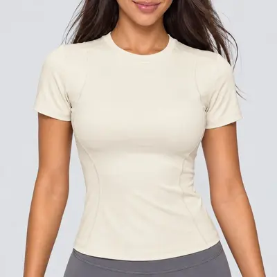 Kadın Yoga Üst Giyim, Vücut Hatlarını Belli Eden Kısa Kollu T-Shirt - 9