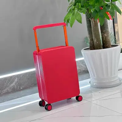 Özel Logo Baskılı Sessiz Tekerlekli PC Bavul 360 Derece Dönen Tekerlek - 12