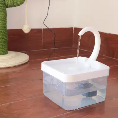 Deer Design Automatic Circulating Pet Water Fountain for Cats