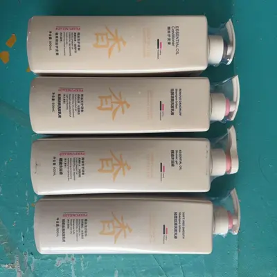 Kadio Anti-Dandruff Shampoo, Conditioner and Shower Gel Set - 5