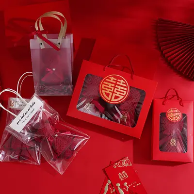 Hochzeitstuch aus Mercerisé-Samt mit Andenken-Bär, Hochzeitsbox und Aussteuer-Geschenkset