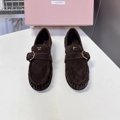 Genuine Leather Women's Loafers with Chunky Heel and Buckle - 8