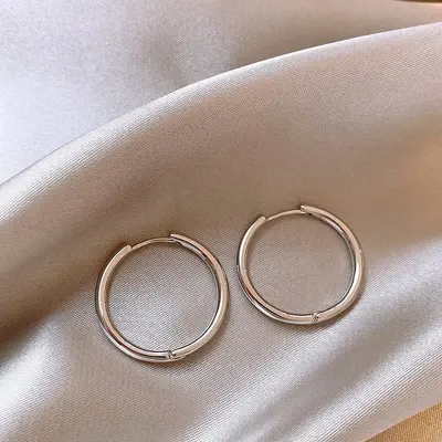 Silver needle C-shaped geometric earrings, elegant design - 9