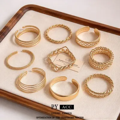 Striated gold bracelet, round, wrinkled design - 2