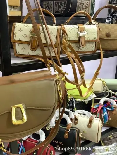Women's Bags Factory Surplus Wholesale Bags Internet Celebrity Same Style Women's Bags Nvbao Weihuo Wholesale.